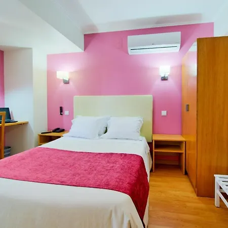 D. Dinis Hotel